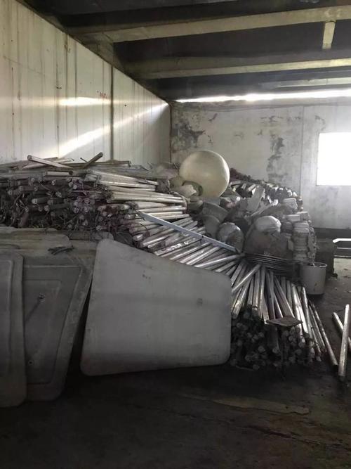 电缆,路灯灯杆等一批废旧物资